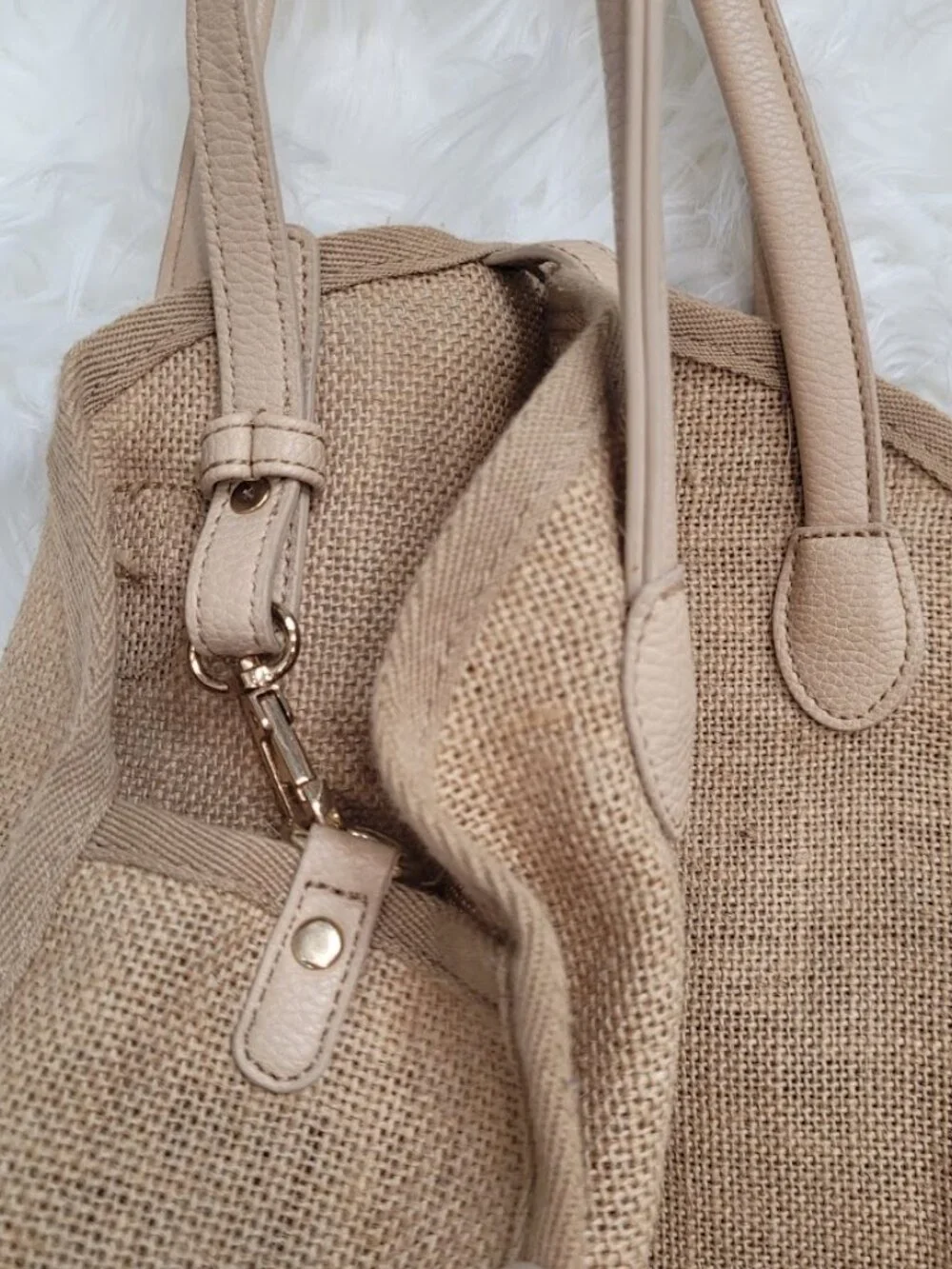 Who What Wear 100%‎ Jute Woven Tan Round Crossbody Purse Bag Resortwear Beach